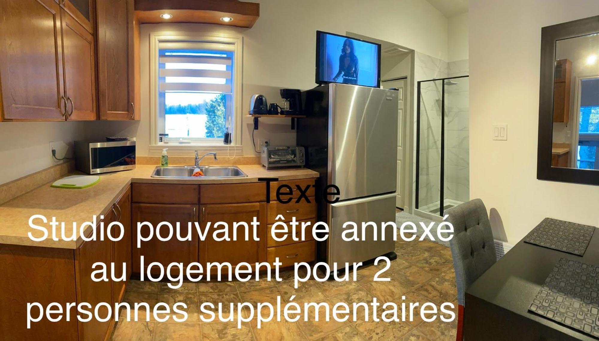 Logement 3 ,5 Entierement Prive Lac-Megantic ภายนอก รูปภาพ